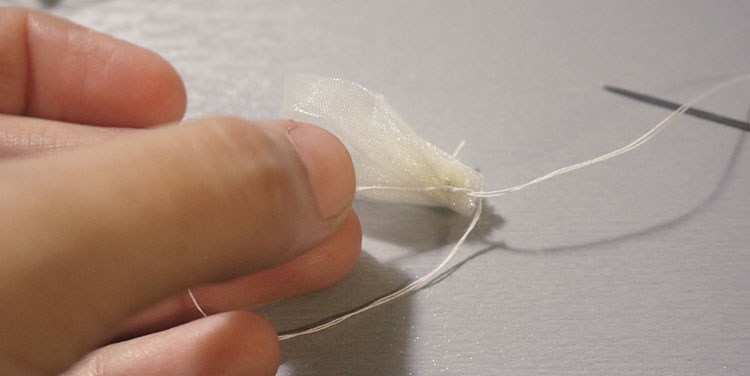 Organza Blütenblatt