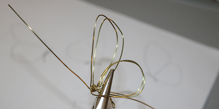 Drahtschmetterling basteln