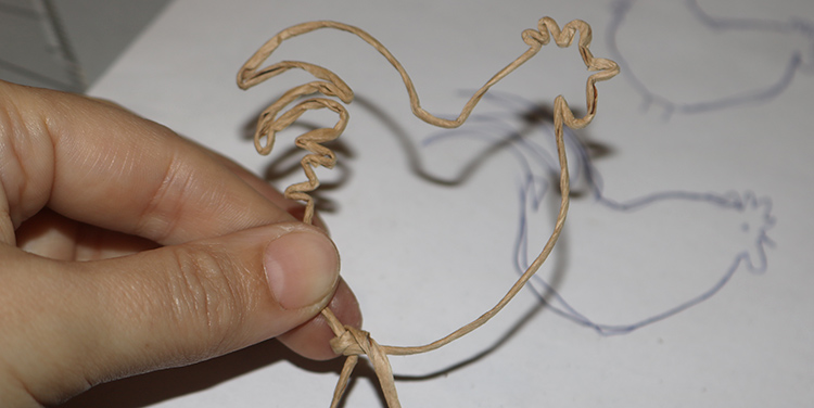 Henne und Hahn aus Papierdraht biegen