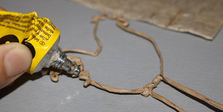 Henne und Hahn aus Papierdraht biegen