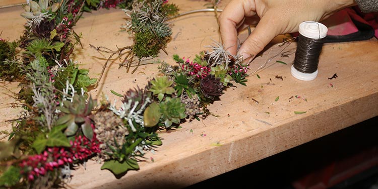 Drahtherz herbstlich gestalten