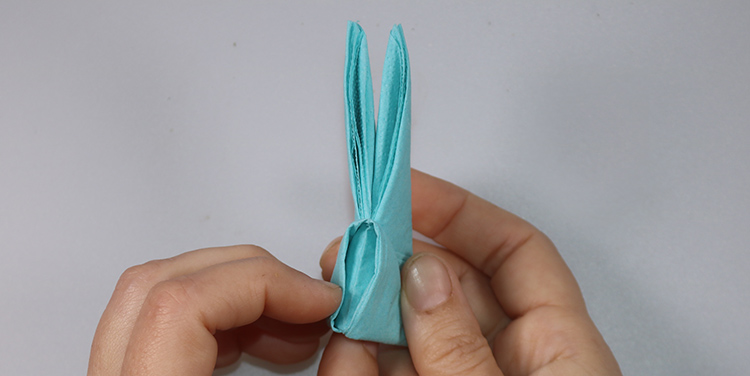 Servietten falten Hase