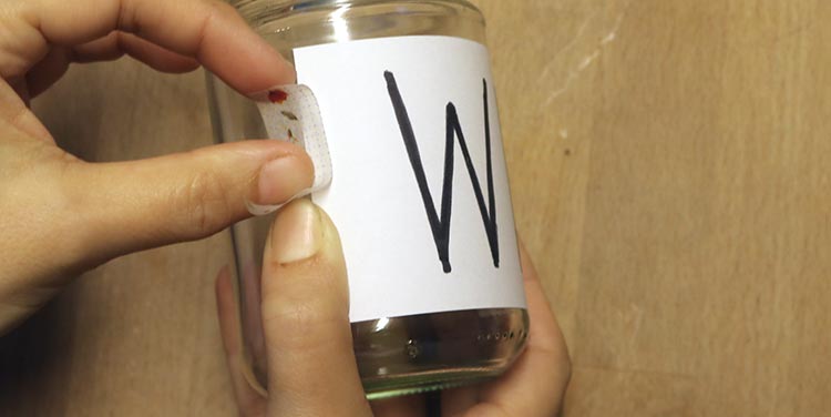 Zettel mit Washi Tape aufkleben