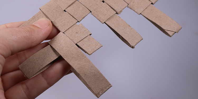 Schachtel aus Toilettenpapierrollen