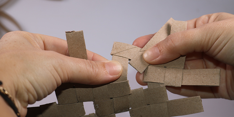Schachtel aus Toilettenpapierrollen