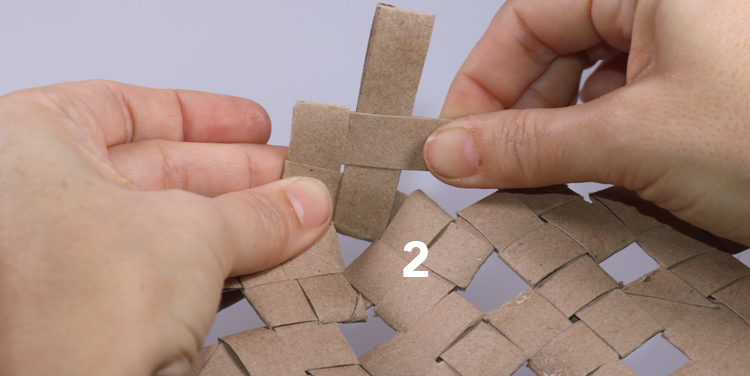 Schachtel aus Toilettenpapierrollen