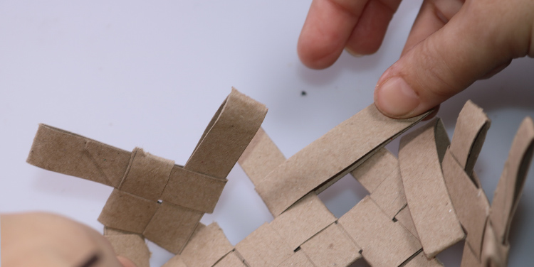 Schachtel aus Toilettenpapierrollen