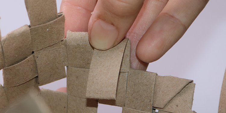 Schachtel aus Toilettenpapierrollen