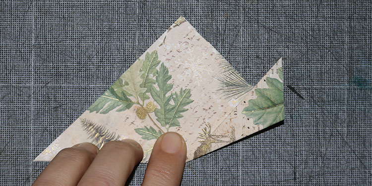 Weihnachtsbaum aus Papier basteln