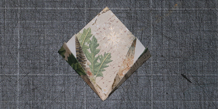 Weihnachtsbaum aus Papier basteln