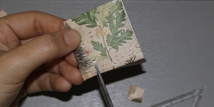 Weihnachtsbaum aus Papier basteln