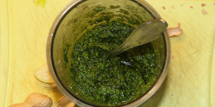 Bärlauch Erdnuss Pesto