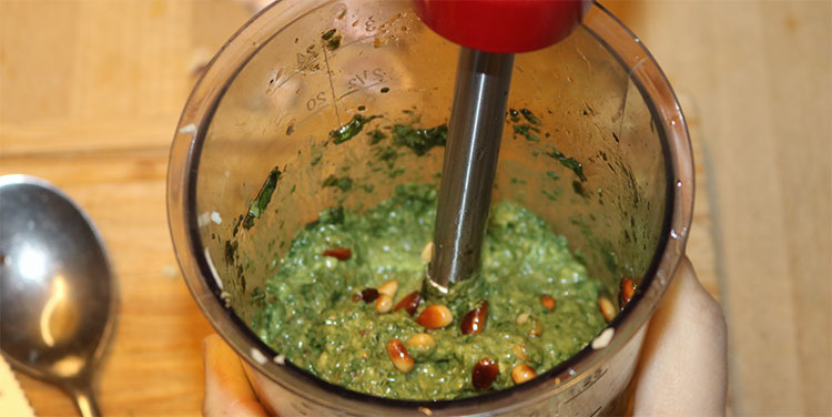 Giersch Pinienkerne Pesto Gicht Rheuma