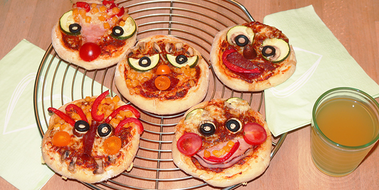 lustige Pizzetten selber backen
