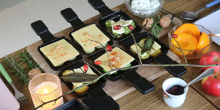So gelingt der Raclette Abend mit vegetarischen Ideen! Was brauche ich für einen tollen vegetarischen Raclette Abend?