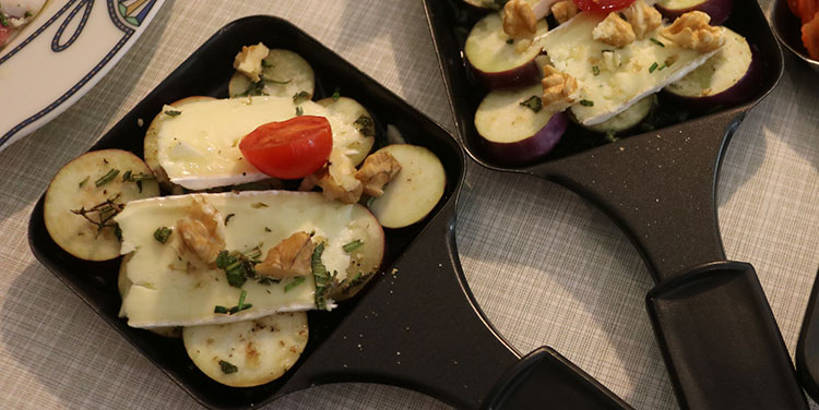 Auberginen Brie Pfännchen Auberginen Brie Pfännchen Racelette