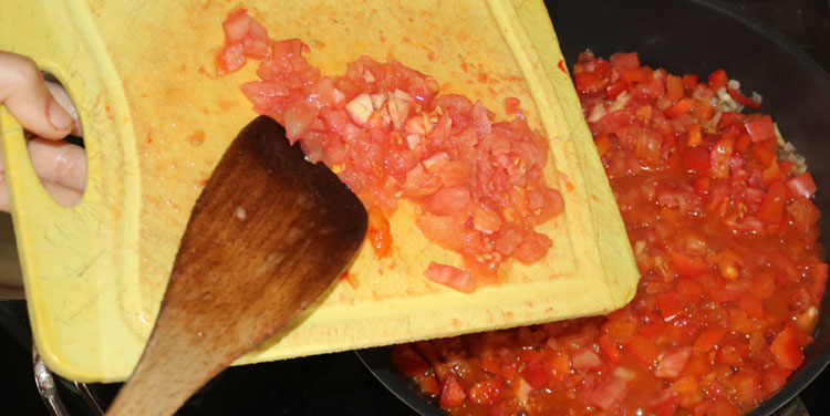 Tomaten für Shakshuka