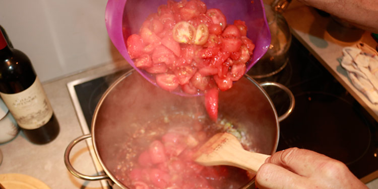 Tomatensauce einkochen