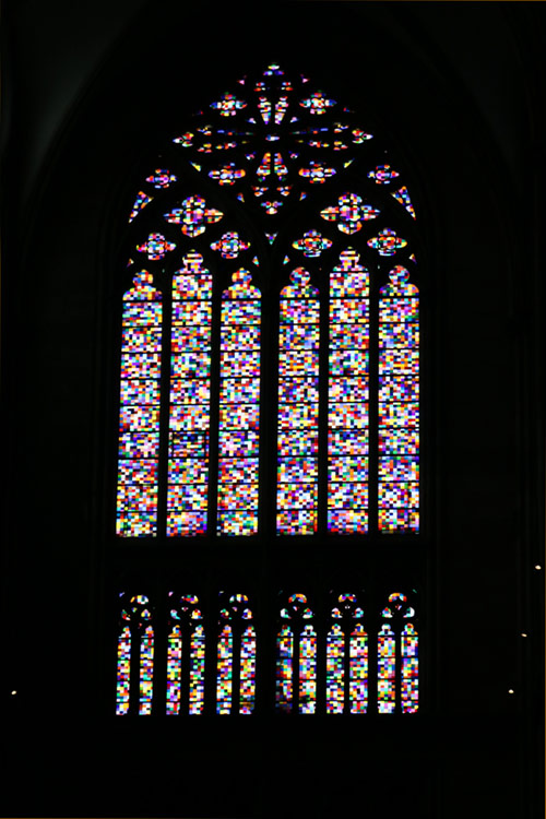 Kirchenfenster von Gerhard Richter im Kölner Dom