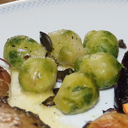 warmer Sprossenkohlsalat