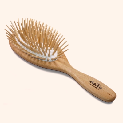Natur Haarbürste Buche oval mit langen Holzstiften